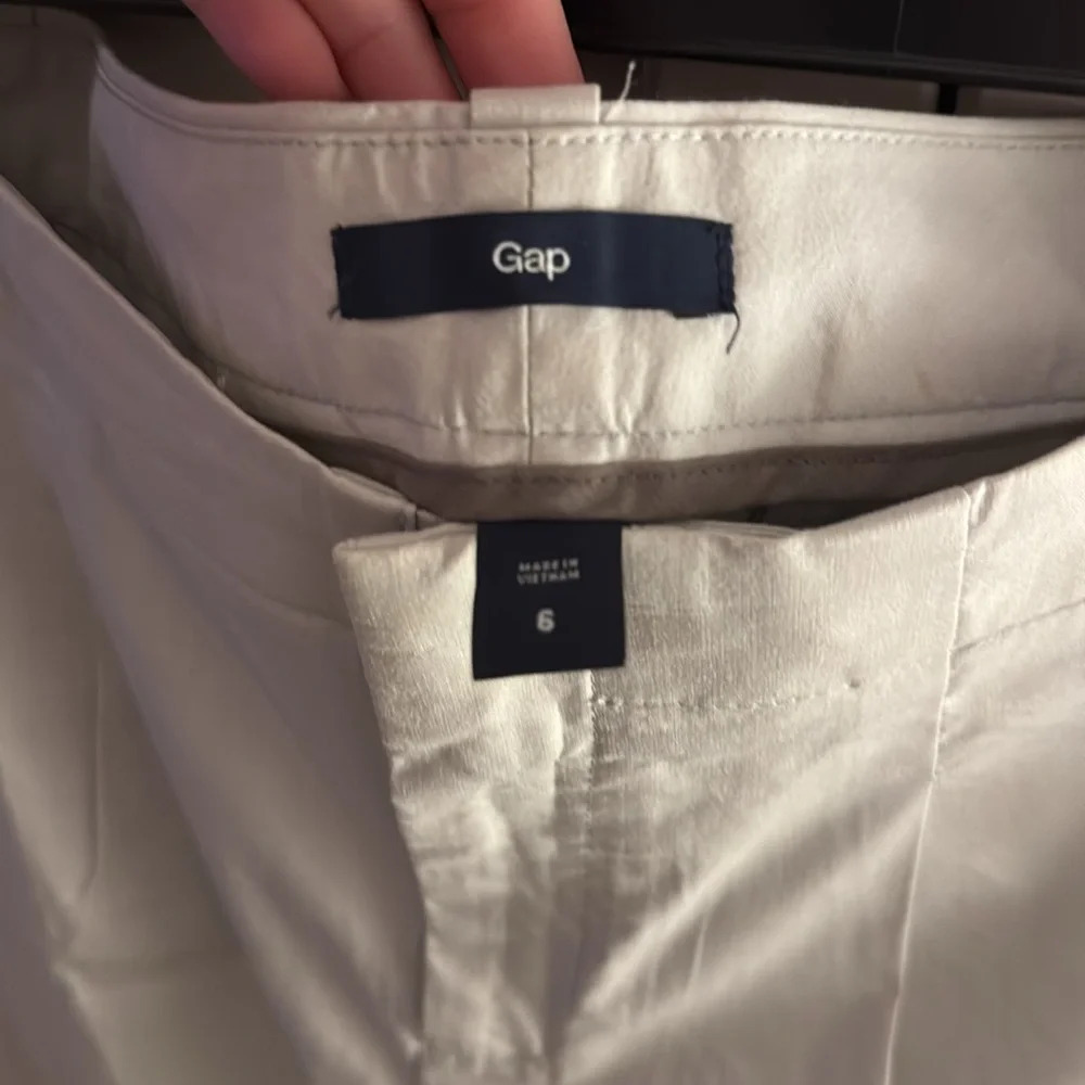 Gap Ankle Cropped Khaki NWOT pants Size 6 Cotton - Picture 5 of 6